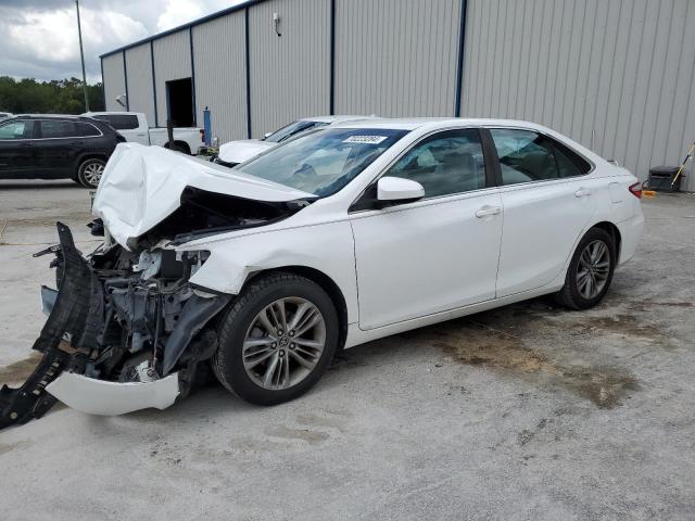 VIN 4T1BF1FK3FU092465 2015 Toyota Camry, LE no.1