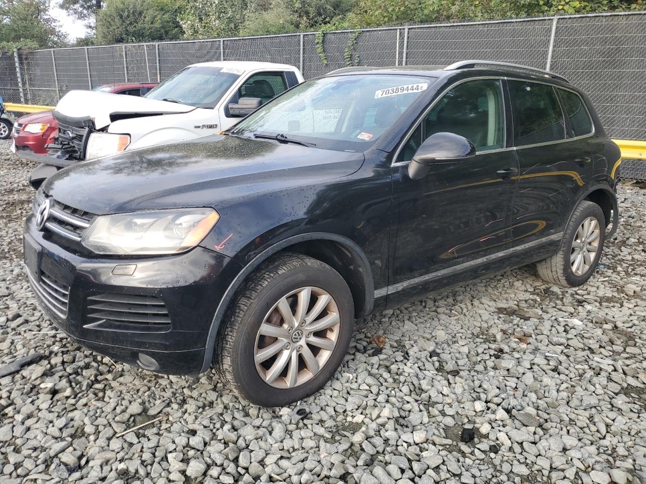 Lot #3033016989 2011 VOLKSWAGEN TOUAREG V6