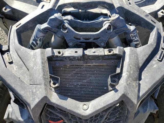 2017 CAN-AM MAVERICK X - 3JBVDAW20HK000161