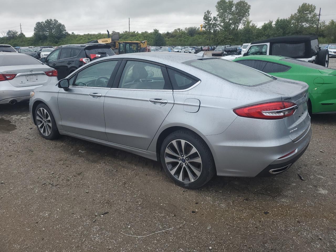 Lot #2926232359 2020 FORD FUSION SE