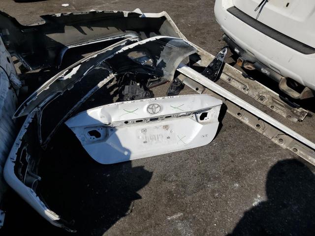 2018 TOYOTA CAMRY L - 4T1B11HK5JU608023