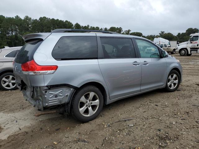 VIN 5TDKK3DCXES493294 2014 Toyota Sienna, LE no.3