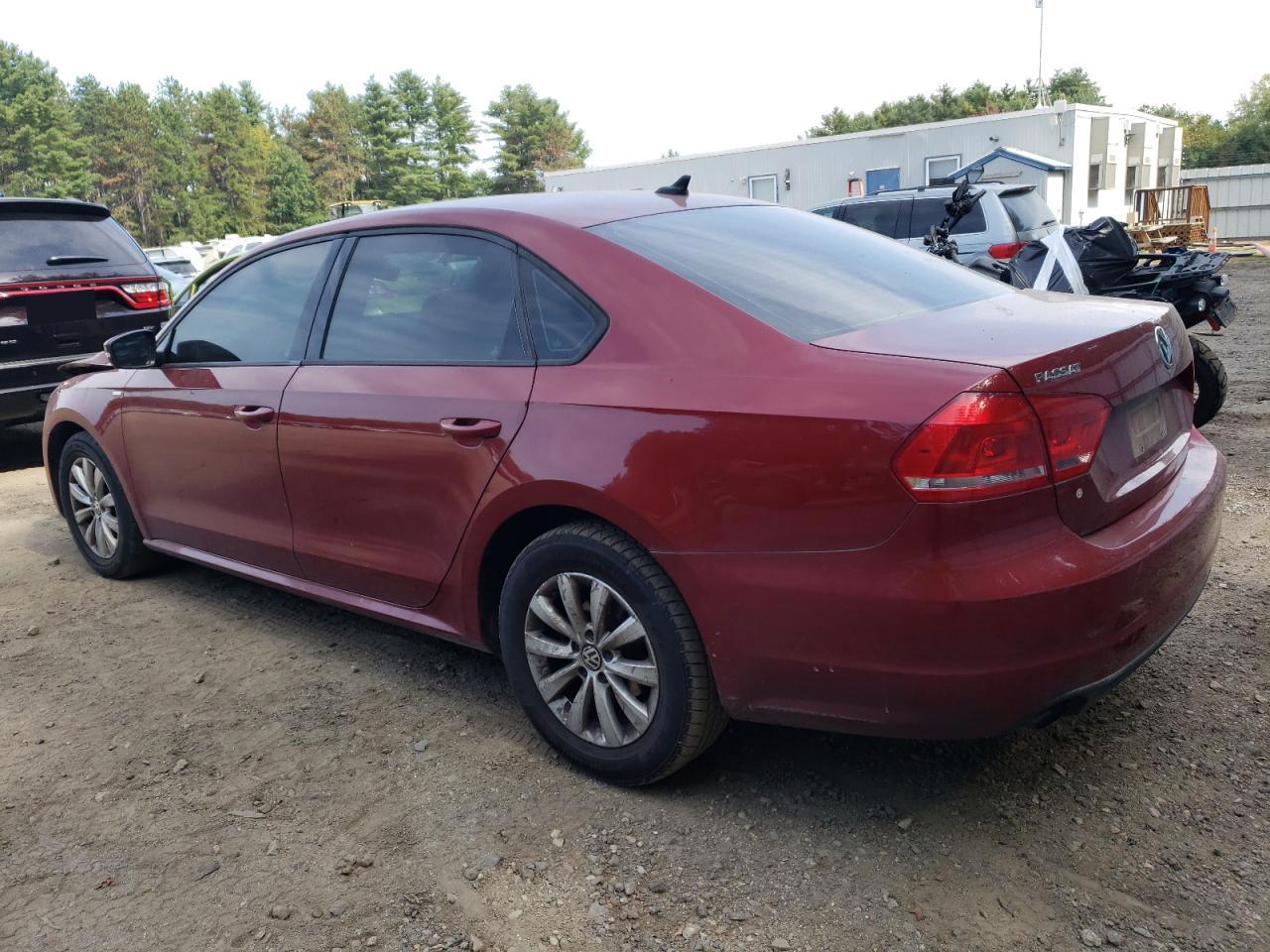 Lot #2862390997 2015 VOLKSWAGEN PASSAT S