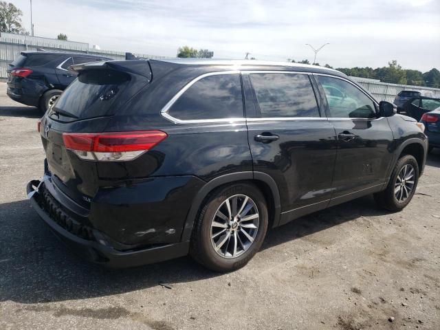 VIN 5TDKZRFH5KS575016 2019 Toyota Highlander, SE no.3