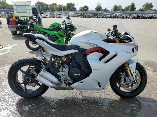 DUCATI SUPERSPORT 2023 white  gas ZDMVABDS7PB004429 photo #1