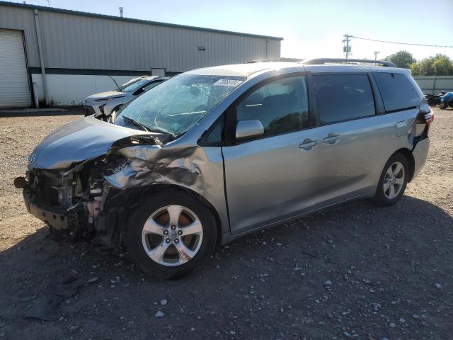 VIN 5TDKZ3DC4HS766567 2017 Toyota Sienna, LE no.1