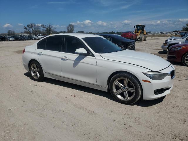 VIN WBA3B1G58FNT01431 2015 BMW 3 Series, 320 I no.4