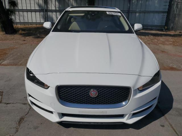 VIN SAJAR4FXXJCP34068 2018 Jaguar XE no.5