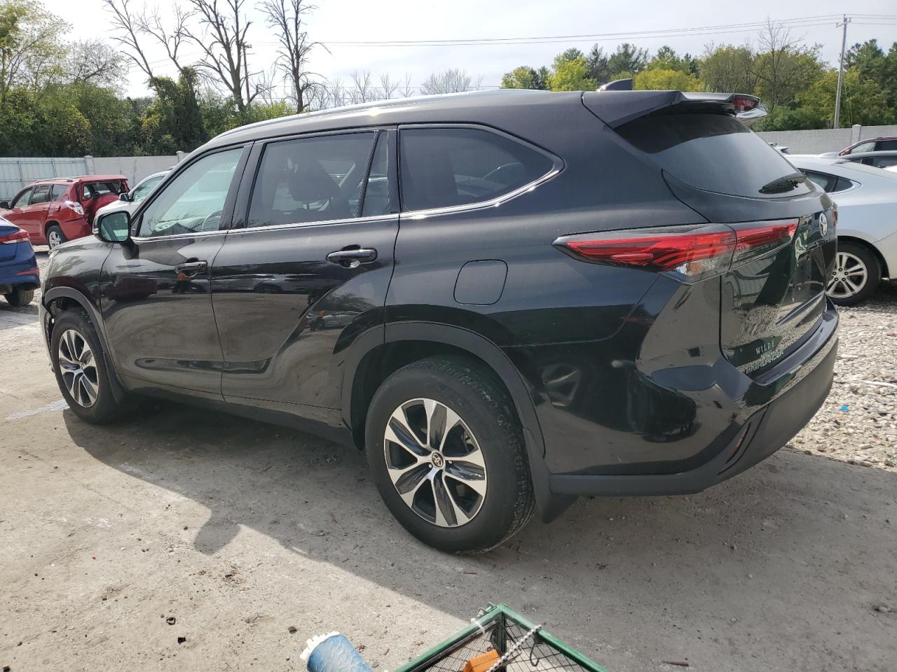 Lot #2977094087 2021 TOYOTA HIGHLANDER