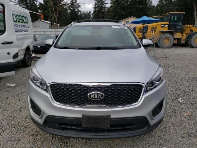 VIN 5XYPGDA59HG332388 2017 KIA Sorento, LX no.5