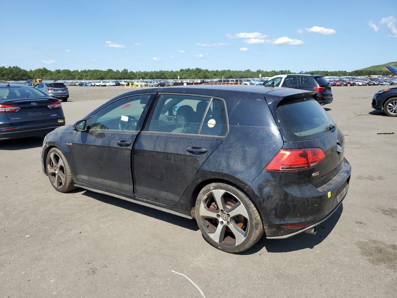 Lot #2831431389 2017 VOLKSWAGEN GTI SPORT