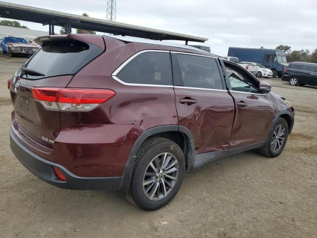 VIN 5TDJZRFH4KS729808 2019 Toyota Highlander, SE no.3