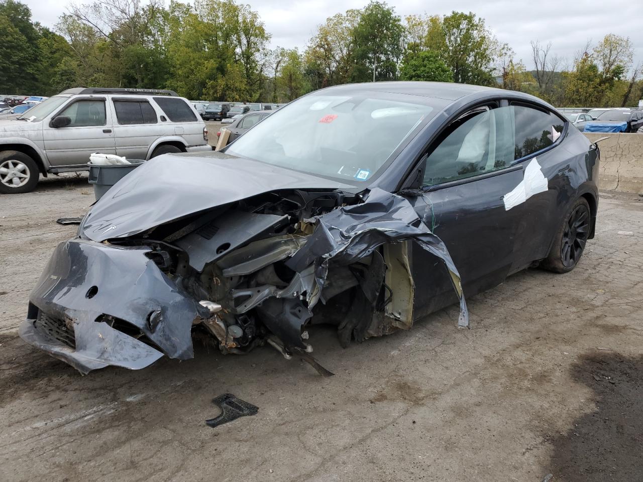 7SAYGDEEXPA138229 - 2023 Tesla MODEL Y