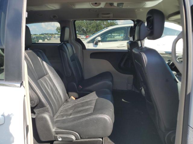 2016 CHRYSLER TOWN & COU - 2C4RC1BG0GR245637