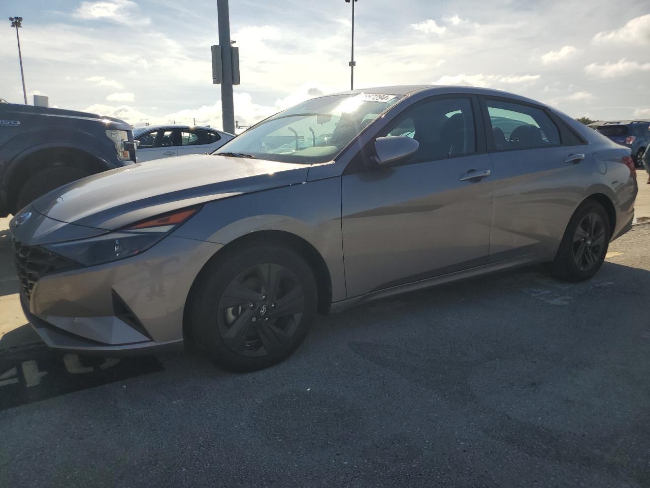 KMHLM4AJXPU074959 - 2023 HYUNDAI ELANTRA