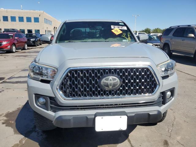 VIN 3TMCZ5ANXJM158998 2018 Toyota Tacoma, Double Cab no.5