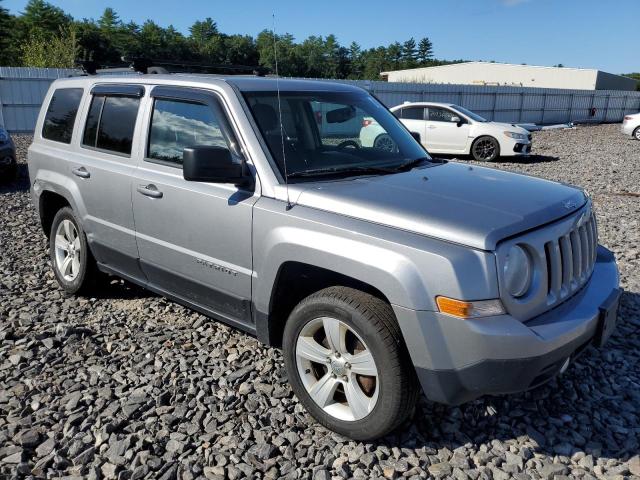 VIN 1C4NJRFB2ED793110 2014 Jeep Patriot, Latitude no.4