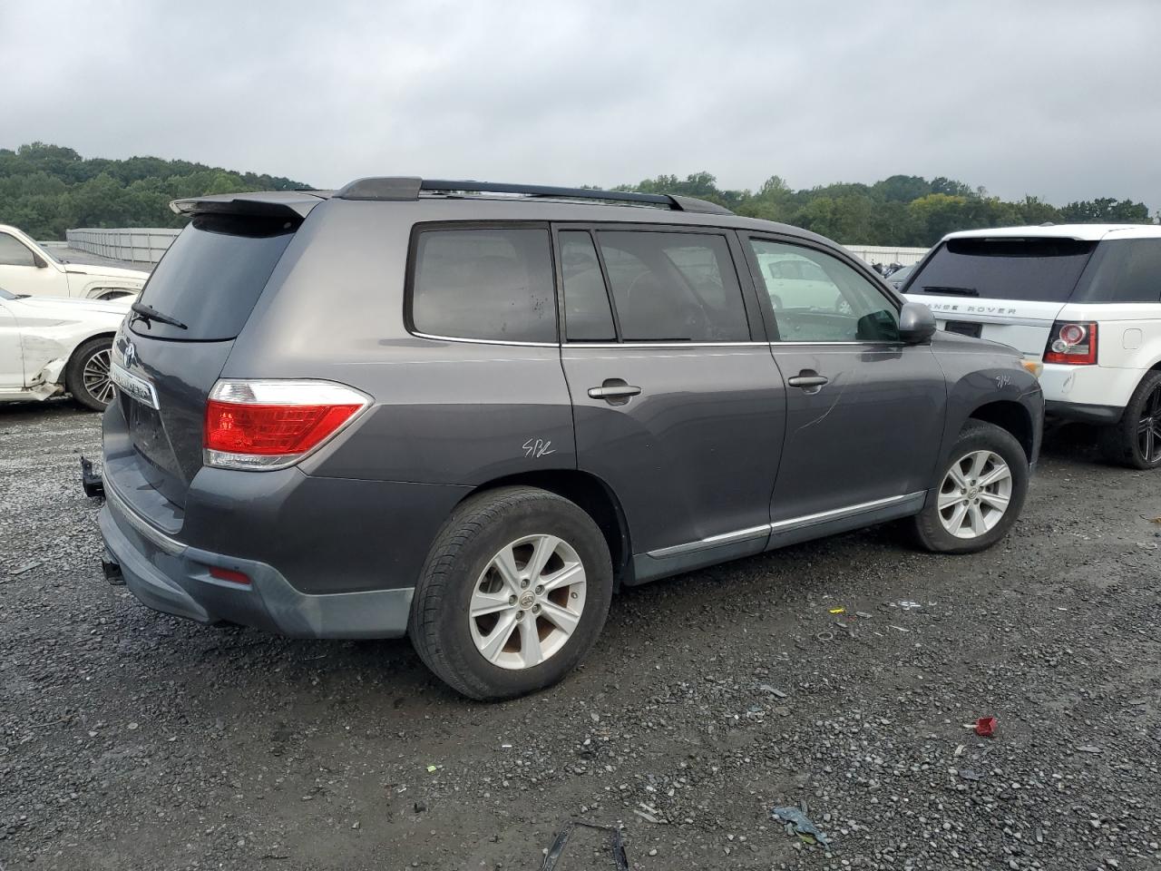 Lot #2897232367 2013 TOYOTA HIGHLANDER