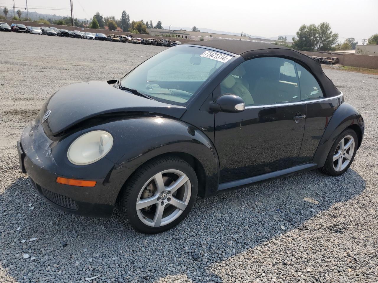 Lot #2877069149 2009 VOLKSWAGEN NEW BEETLE