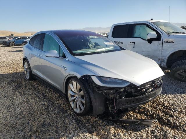 2017 TESLA MODEL X - 5YJXCAE47HF052133