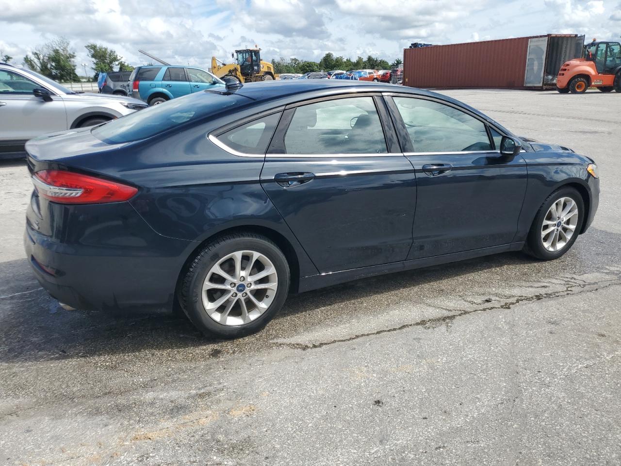 Lot #2902480911 2020 FORD FUSION SE