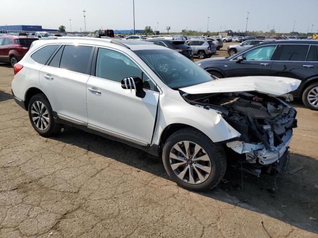 VIN 4S4BSETC2J3270638 2018 Subaru Outback, Touring no.4