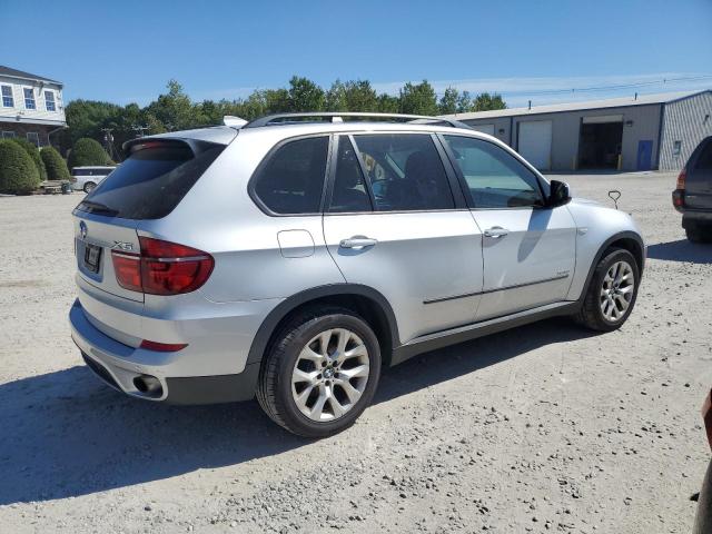 VIN 5UXZV4C56D0B02823 2013 BMW X5, Xdrive35I no.3