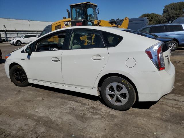 VIN JTDKN3DU1F1913636 2015 Toyota Prius no.2