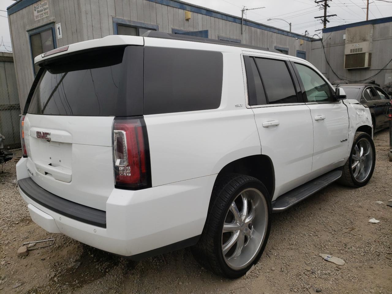 GMC YUKON SLT 2017 white 4dr spor gas 1GKS2BKC9HR125757 photo #4