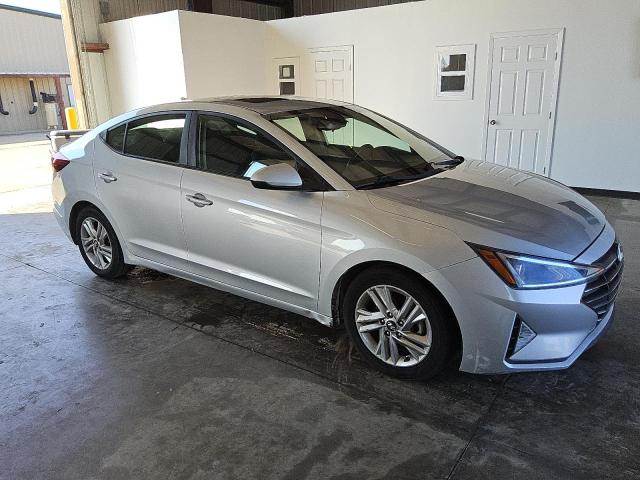 2019 HYUNDAI ELANTRA SE - 5NPD84LF3KH477156
