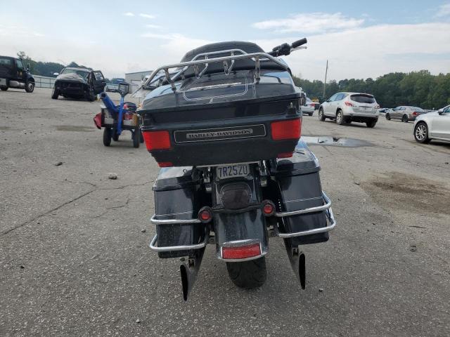2011 HARLEY-DAVIDSON FLHTCU - 1HD1FC411BB676969