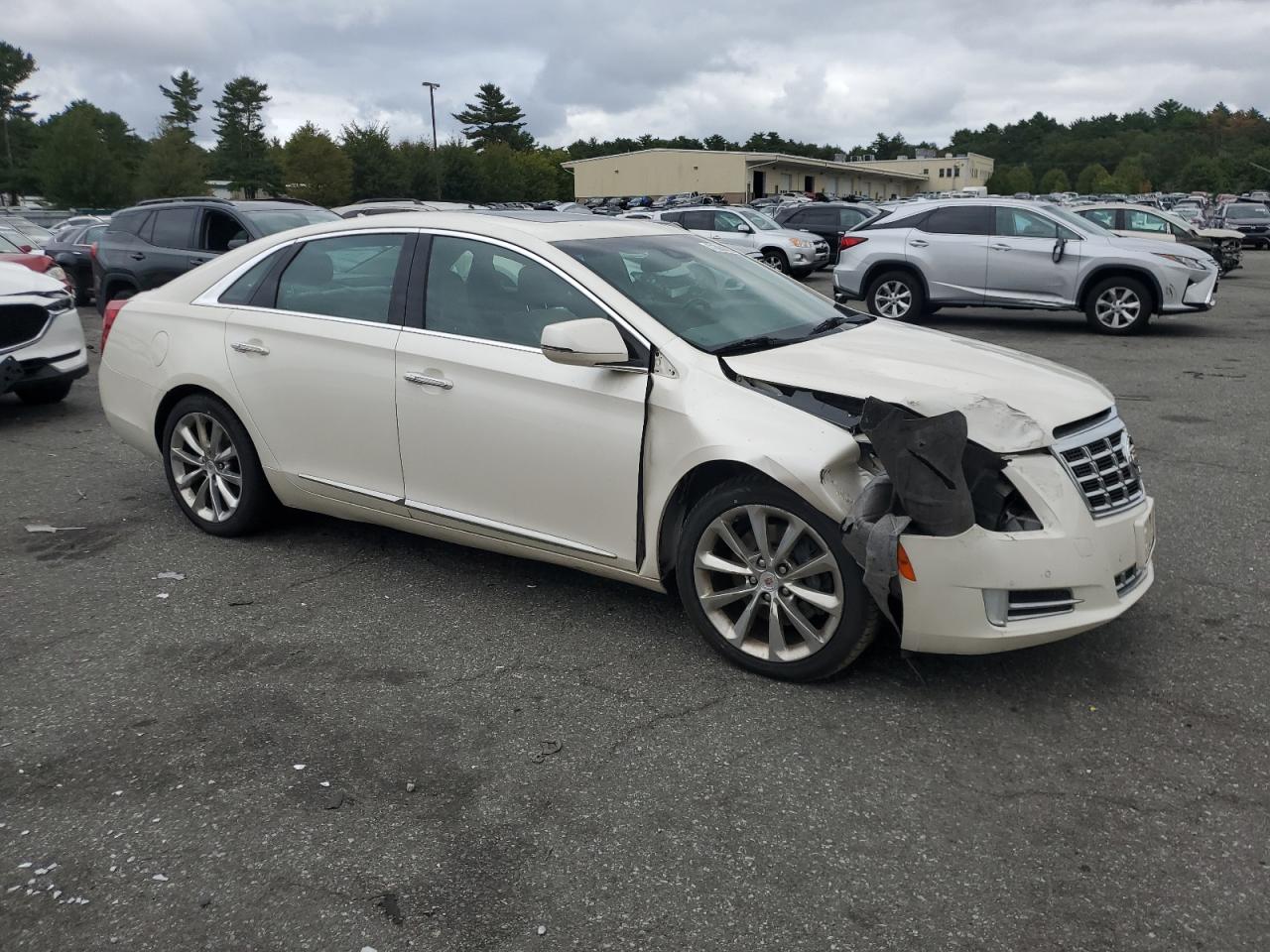 Lot #2890983640 2013 CADILLAC XTS PREMIU