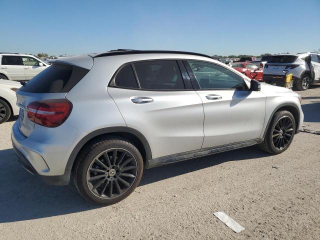 2019 MERCEDES-BENZ GLA 250 - WDCTG4EB9KU008825