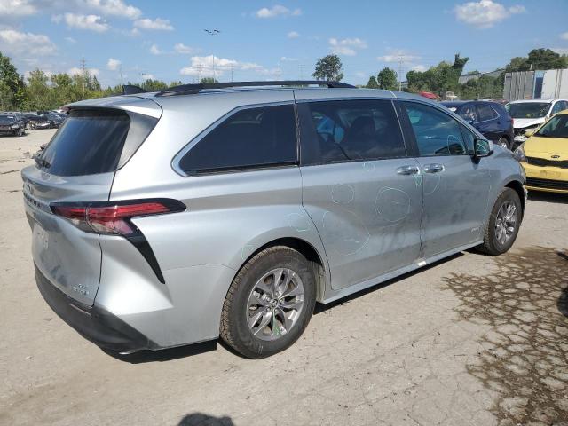 2021 TOYOTA SIENNA XLE 5TDYRKEC4MS004935  69636624