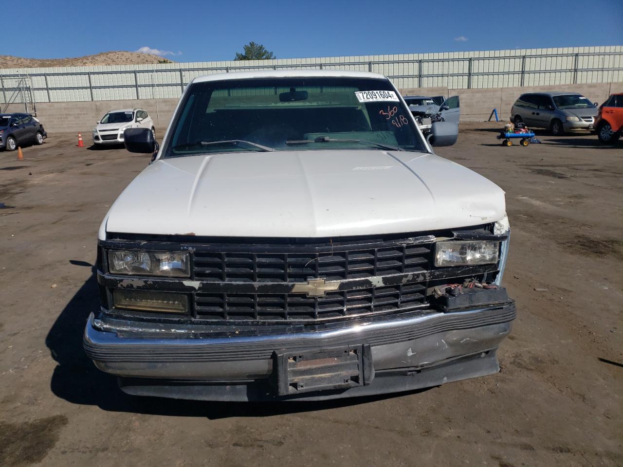 Lot #2909162351 1989 CHEVROLET GMT-400 C2