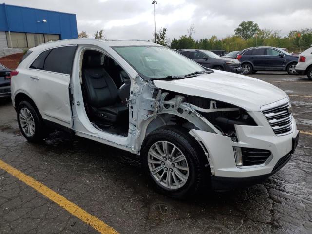 VIN 1GYKNCRS8JZ146170 2018 Cadillac XT5, Luxury no.4