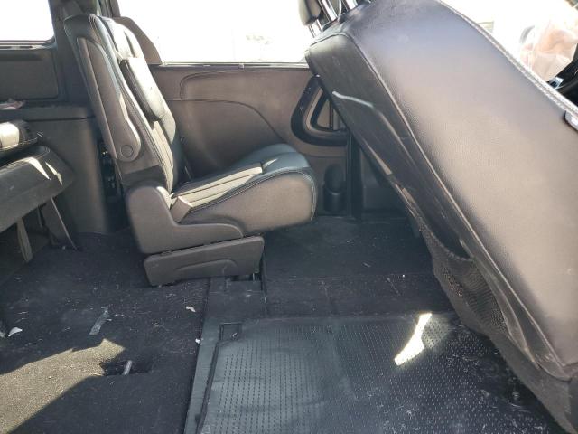 2016 CHRYSLER TOWN & COU - 2C4RC1HG4GR199883