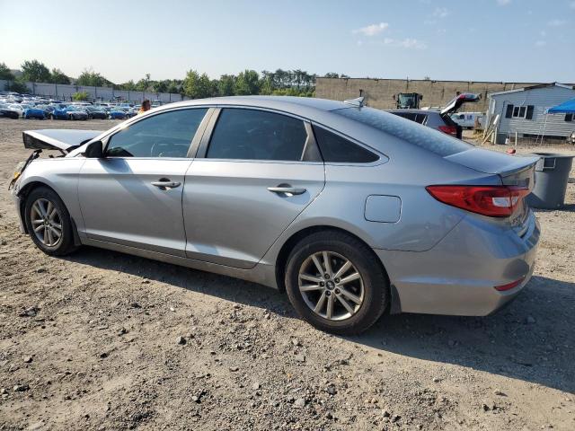 VIN 5NPE24AF0FH182126 2015 Hyundai Sonata, SE no.2