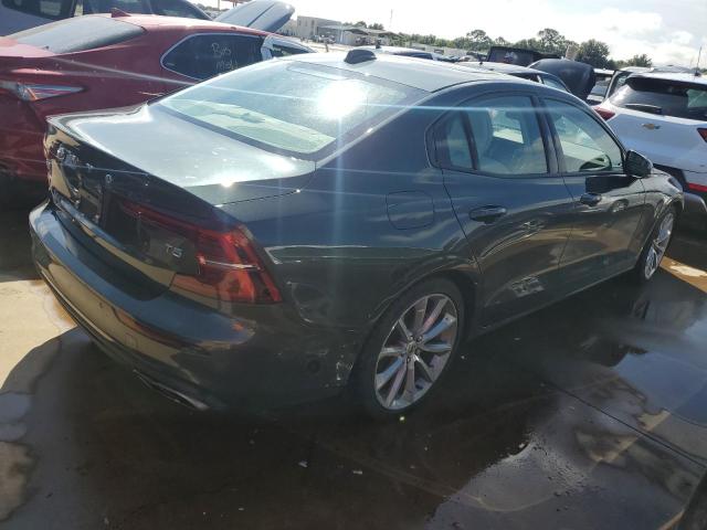 VIN 7JR102FK2KG016933 2019 Volvo S60, T5 Momentum no.3