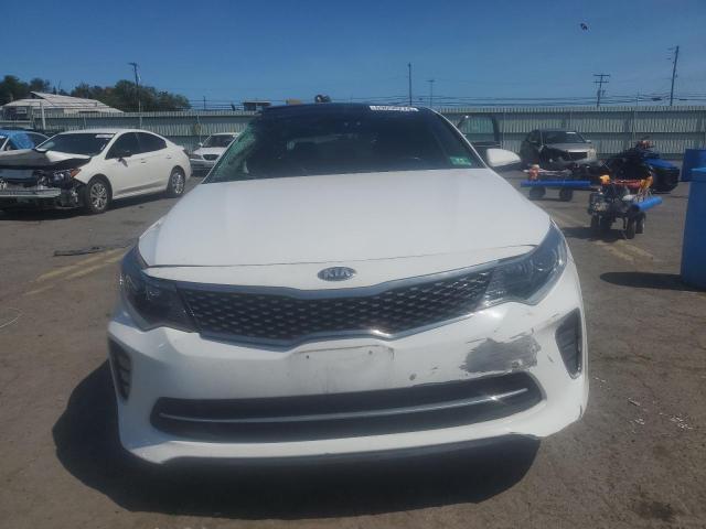 VIN 5XXGT4L3XJG241504 2018 KIA Optima, LX no.5