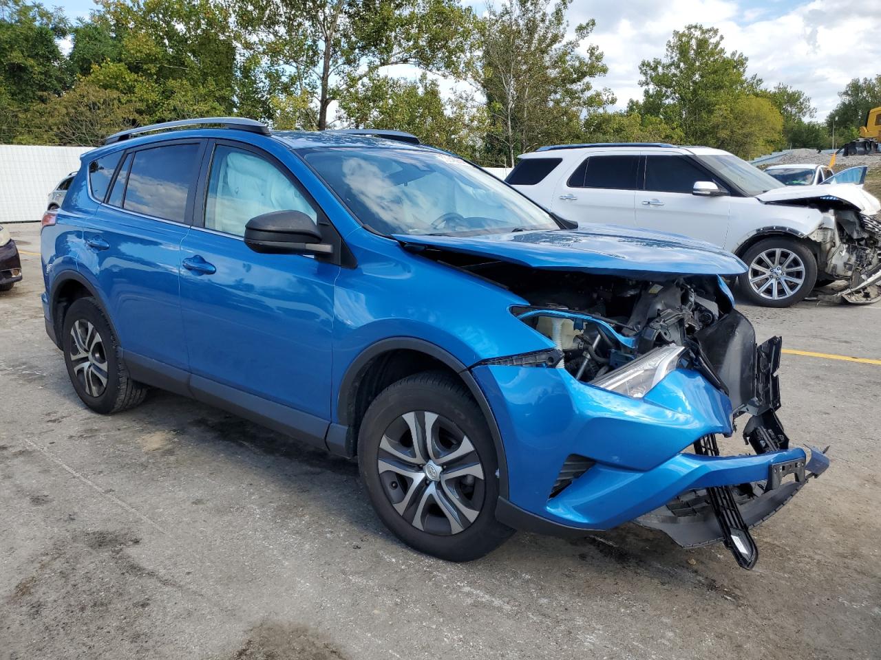 Lot #2999263439 2018 TOYOTA RAV4 LE