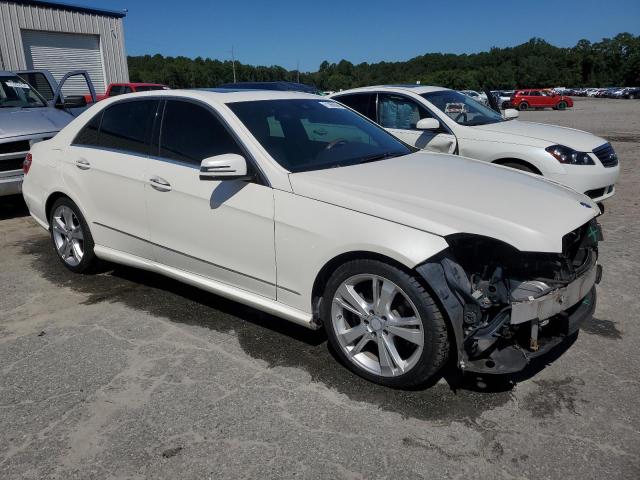 VIN WDDHF8JB3DA686959 2013 Mercedes-Benz E-Class, 3... no.4