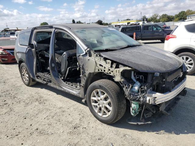 VIN 2C4RC1DG4LR258592 2020 Chrysler Voyager, Lxi no.4