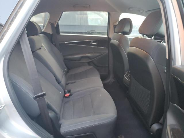 2016 KIA SORENTO LX - 5XYPG4A38GG042432