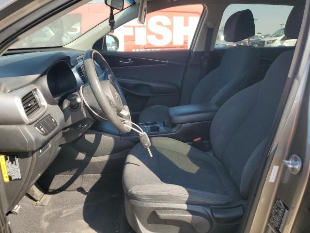 VIN 5XYPG4A34HG210889 2017 KIA Sorento, LX no.7