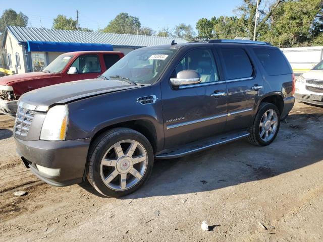 Global Auto Auctions: 2011 CADILLAC ESCALADE L