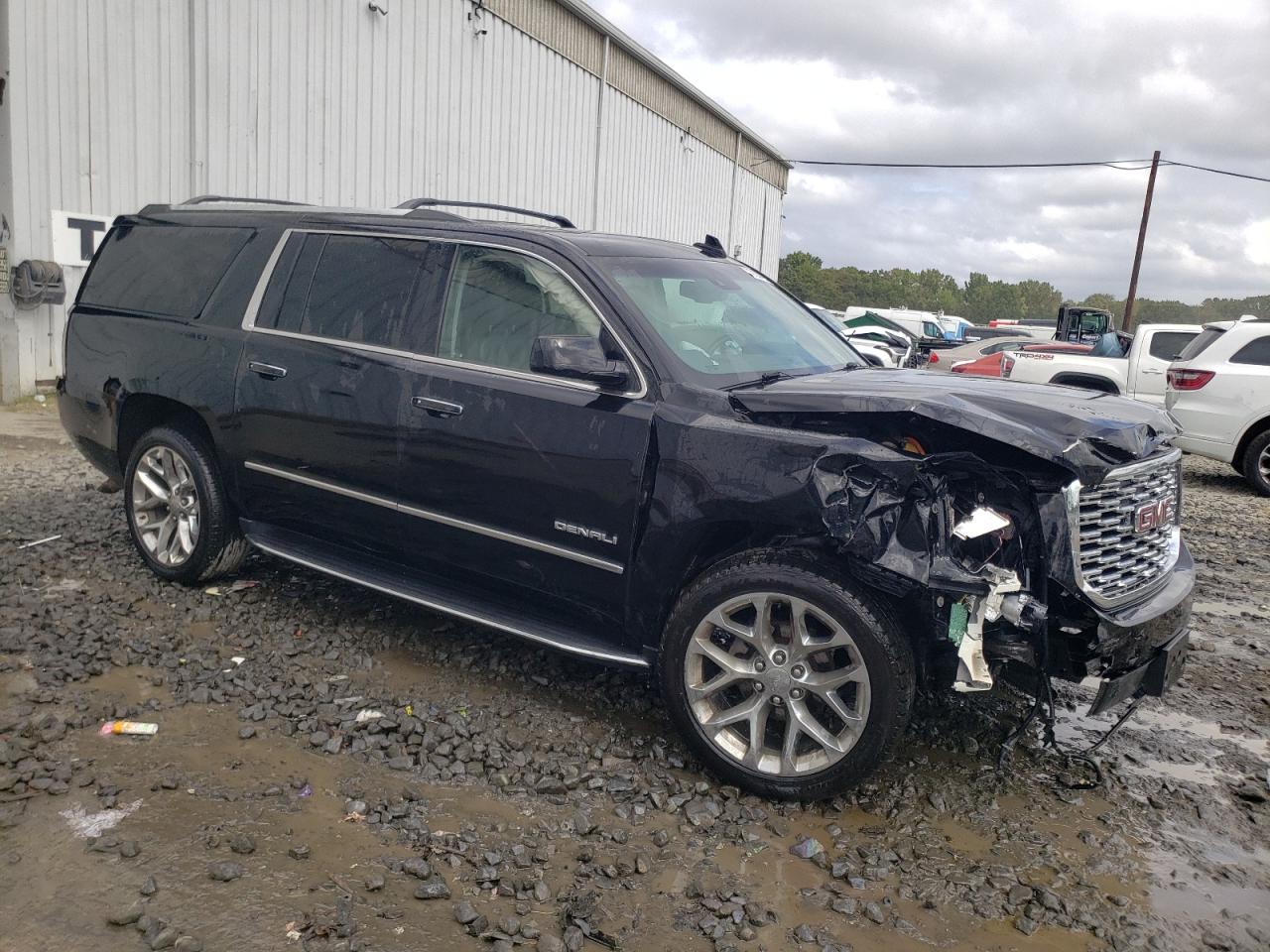 Lot #2945595082 2019 GMC YUKON XL D