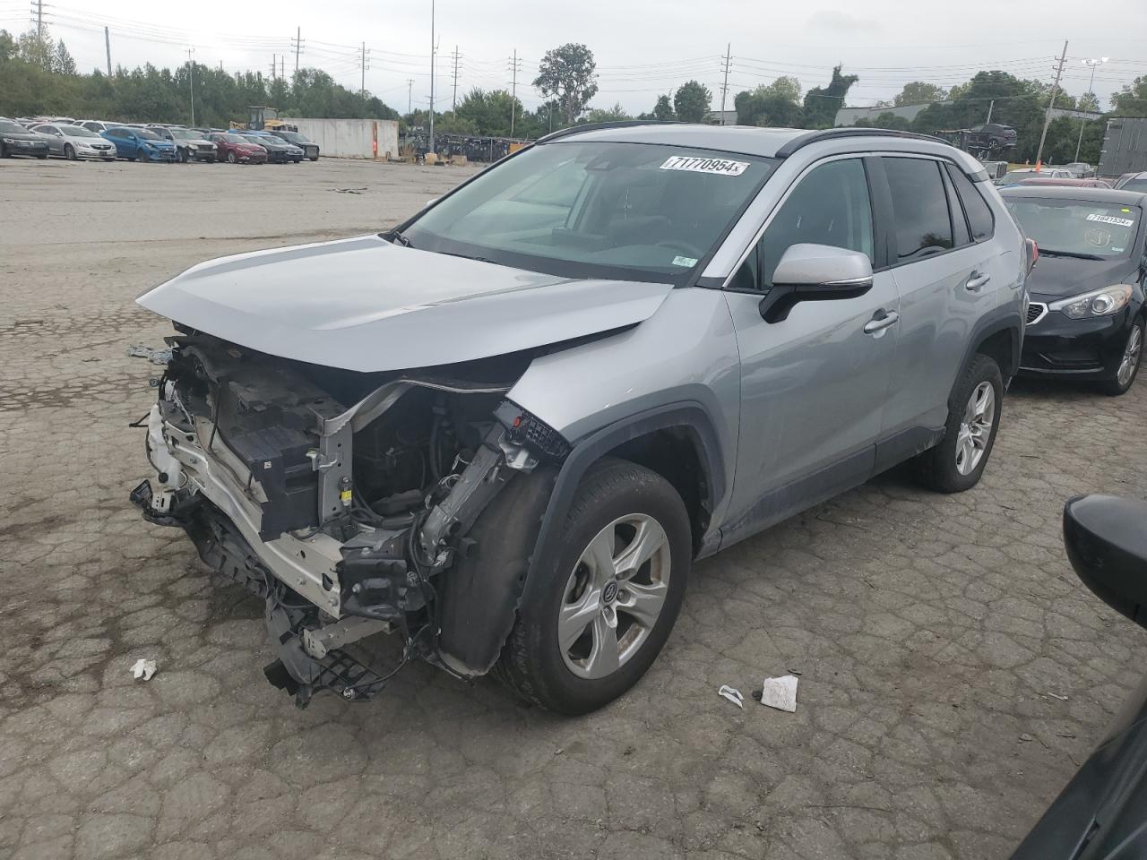 TOYOTA RAV4 XLE