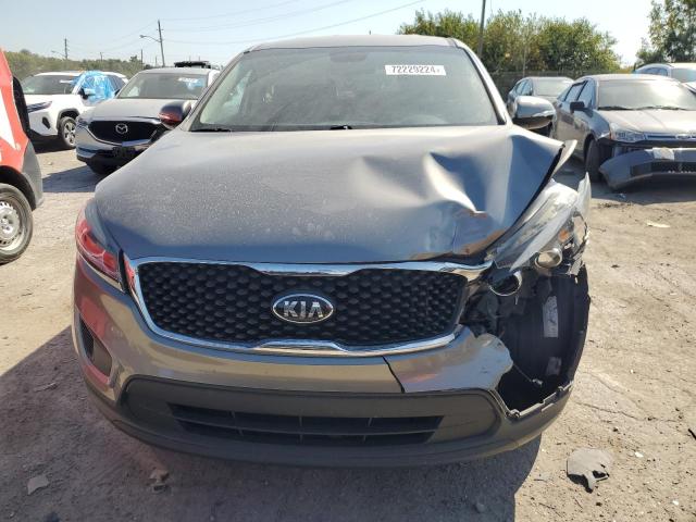 VIN 5XYPG4A34HG210889 2017 KIA Sorento, LX no.5