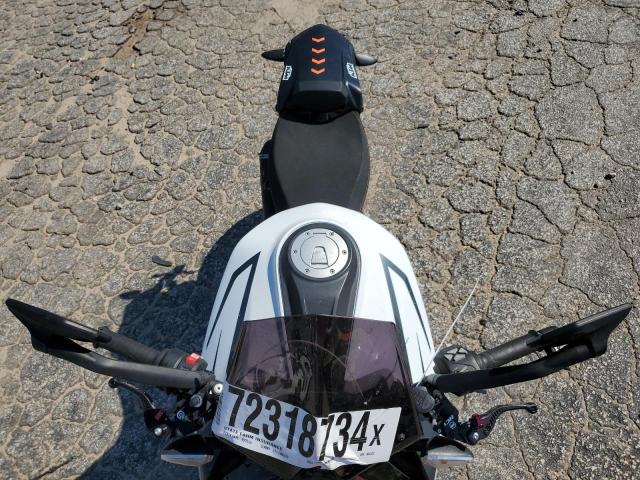 2019 KTM 1290 SUPER - VBKV39408KM904832